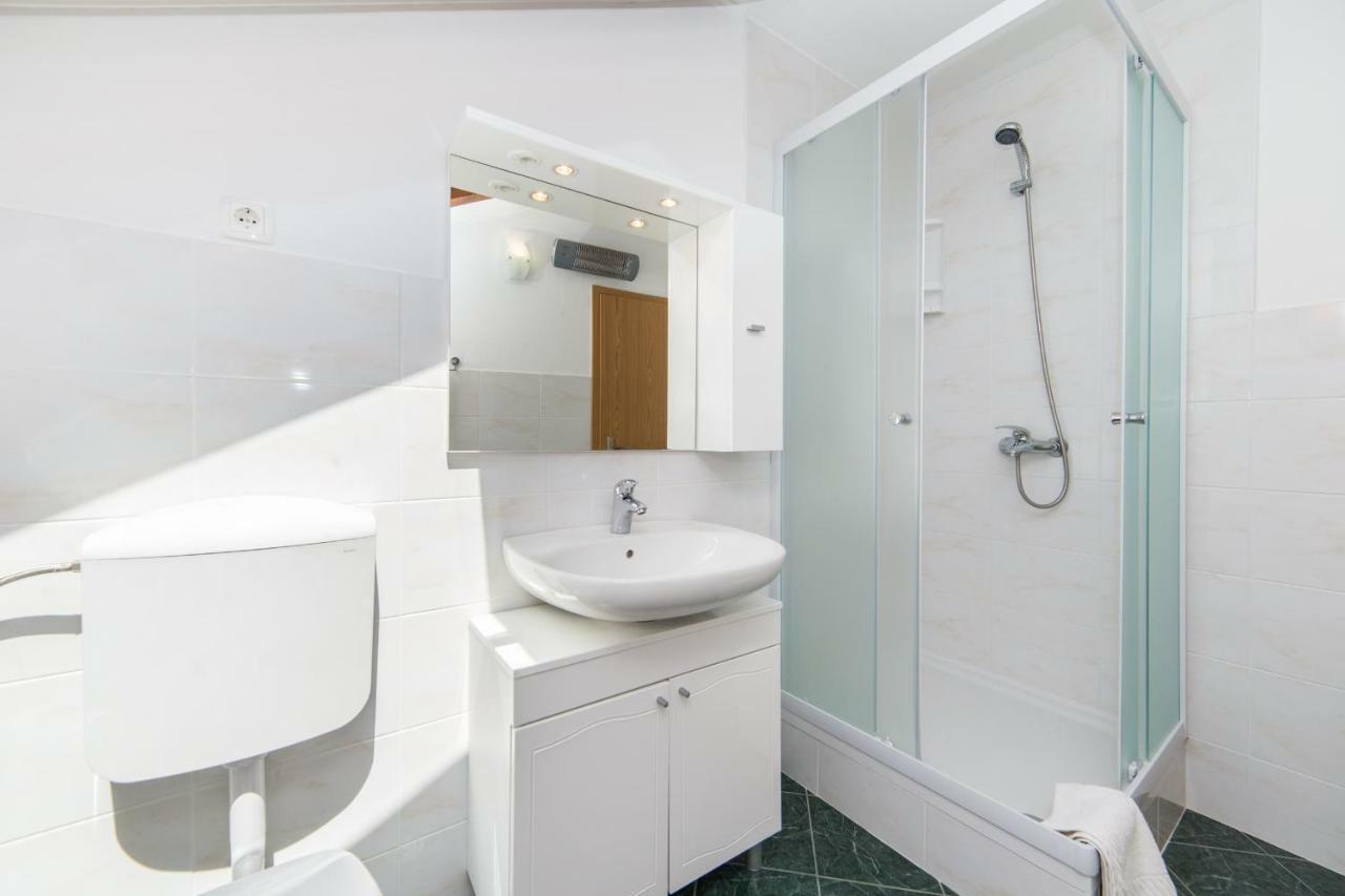 Ana Apartments Блаце Экстерьер фото