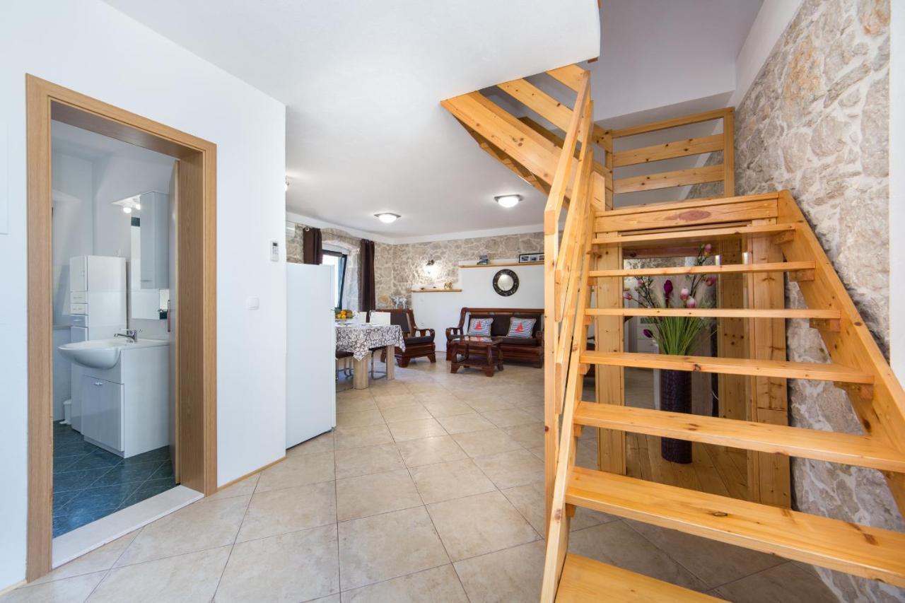 Ana Apartments Блаце Экстерьер фото